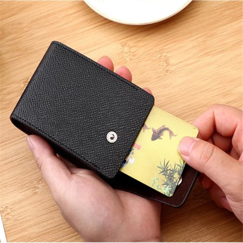 EXECUTIVES ESSENTIAL CARDHOLDER