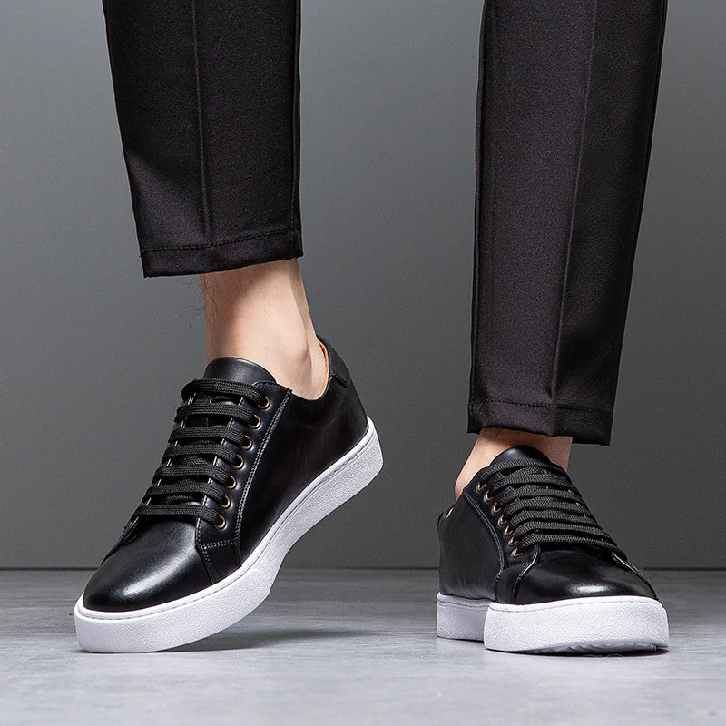 Ulysses™ Men's Sleek Leather Sneaker