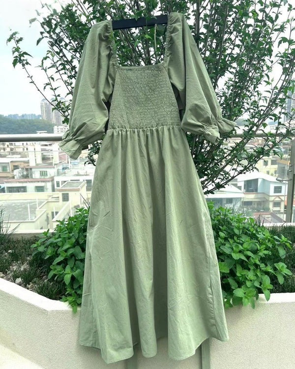 Bente - French Dress with Folded Sleeves